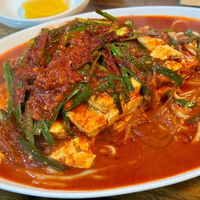 별난집 - 대전역 근처에서 두부두루치기 한 판