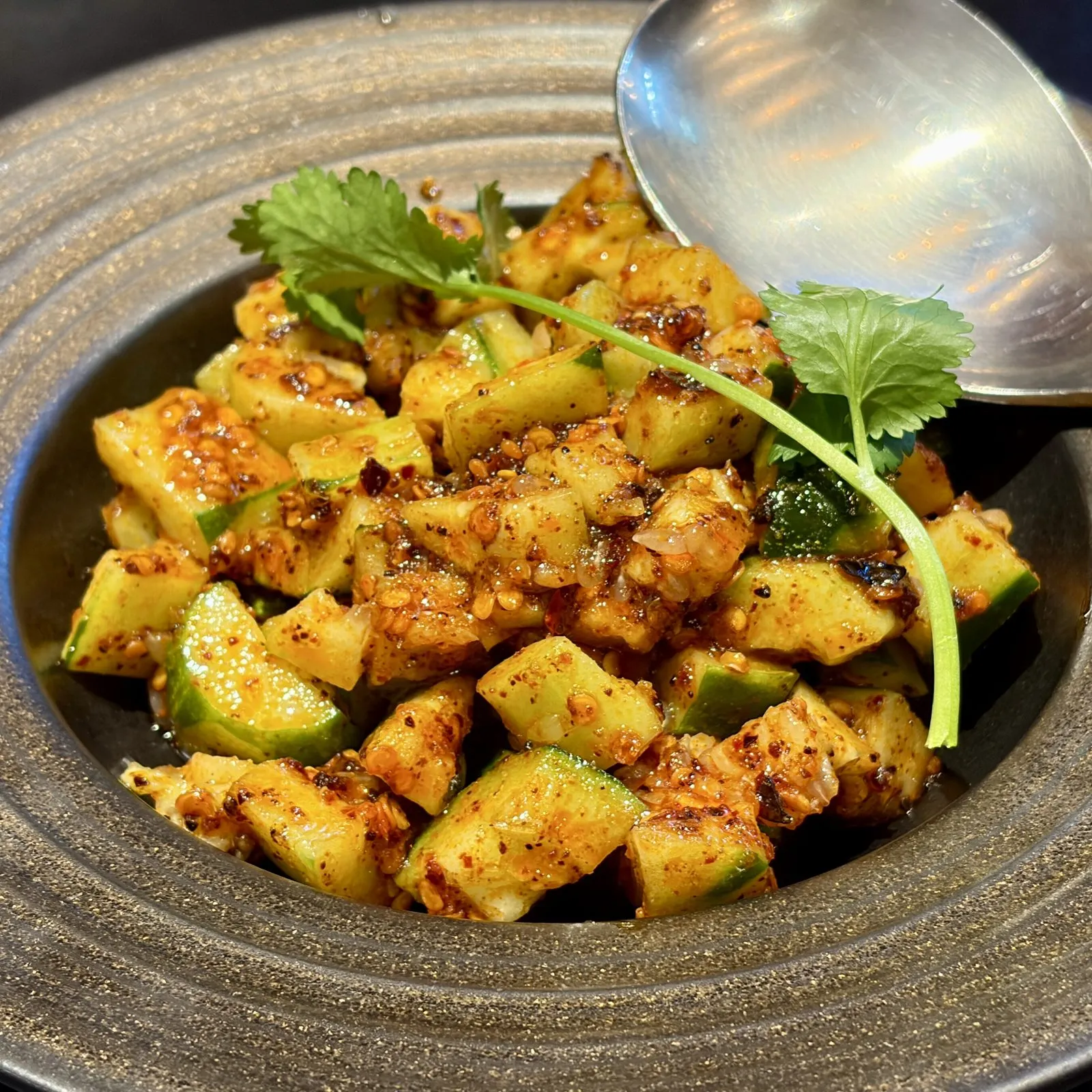 오이닭고기볶음