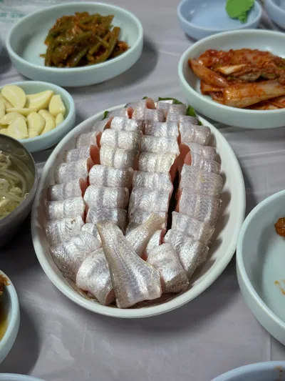 만선식당 - 목포의 밴댕이회, 우럭탕 맛집