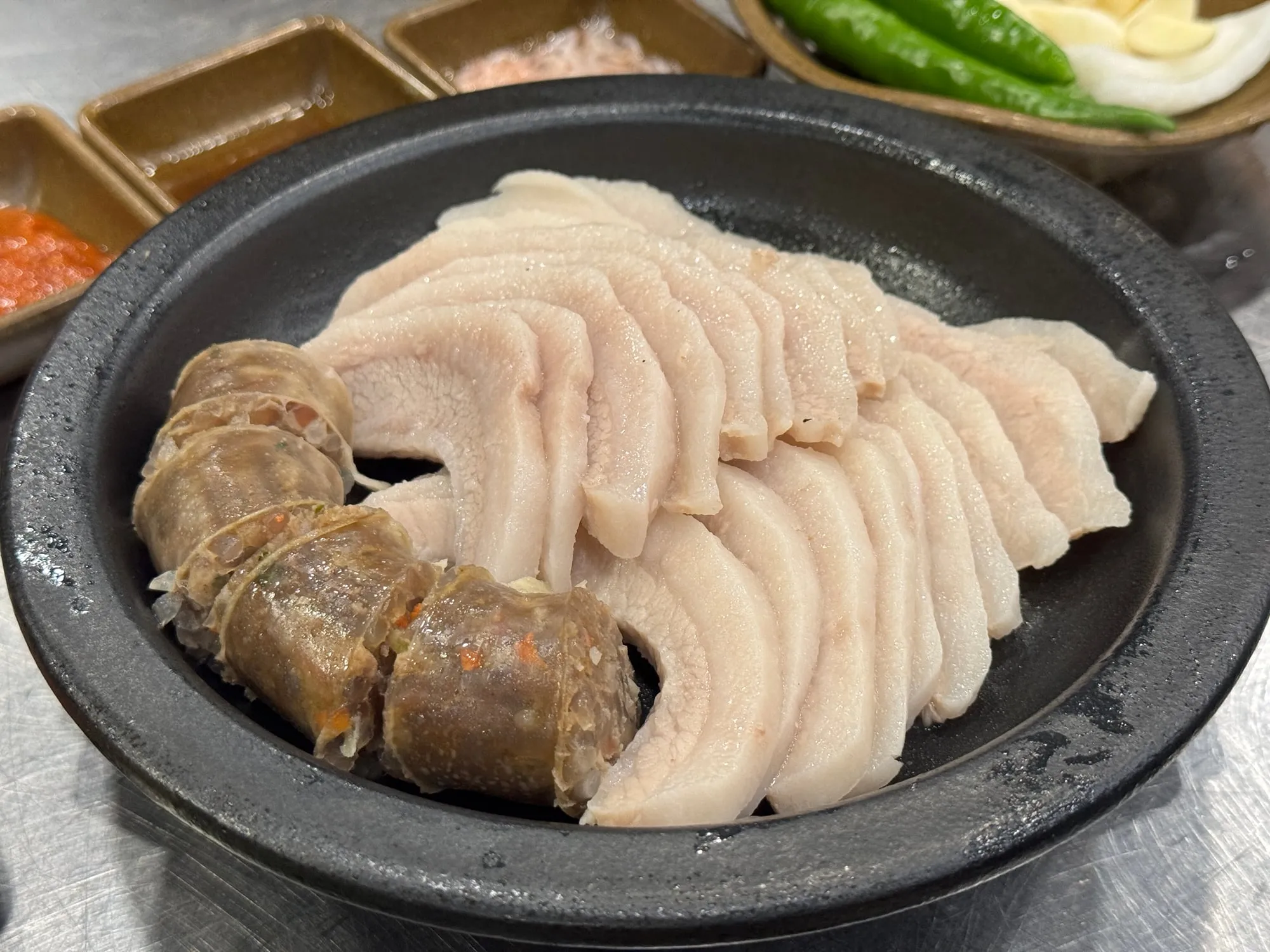 수변최고돼지국밥 외관