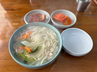 불광동 혜원삼계탕 - 삼계탕집인데 닭칼국수가 찐