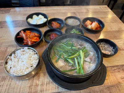 불광동 삼오순대국 - 40년 내공의 진한 한 그릇